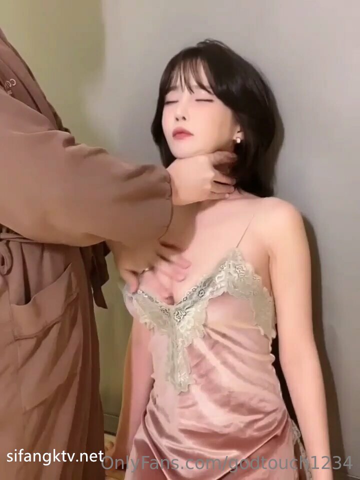 妹子自慰自拍，身材火爆奶子超正人间极品