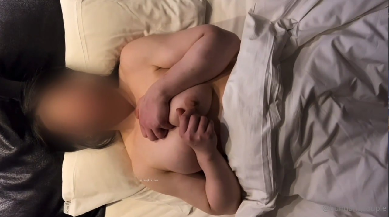 DLDSS-232 1泊2日の密会不倫デート 禁欲人妻と絶倫男の濃密お泊まり性交